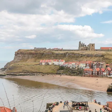 Hagstone * Whitby